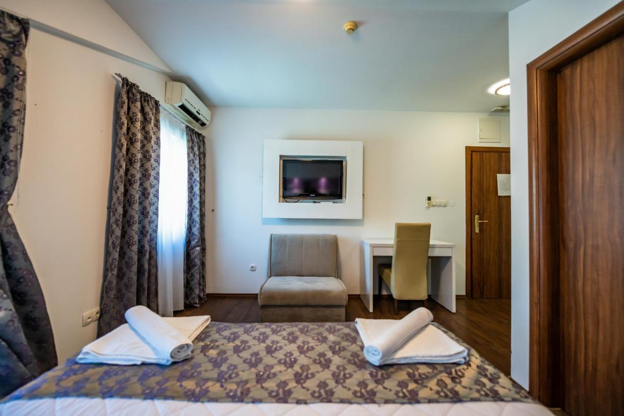 Hotel Oasis Gnojnice Luaran gambar