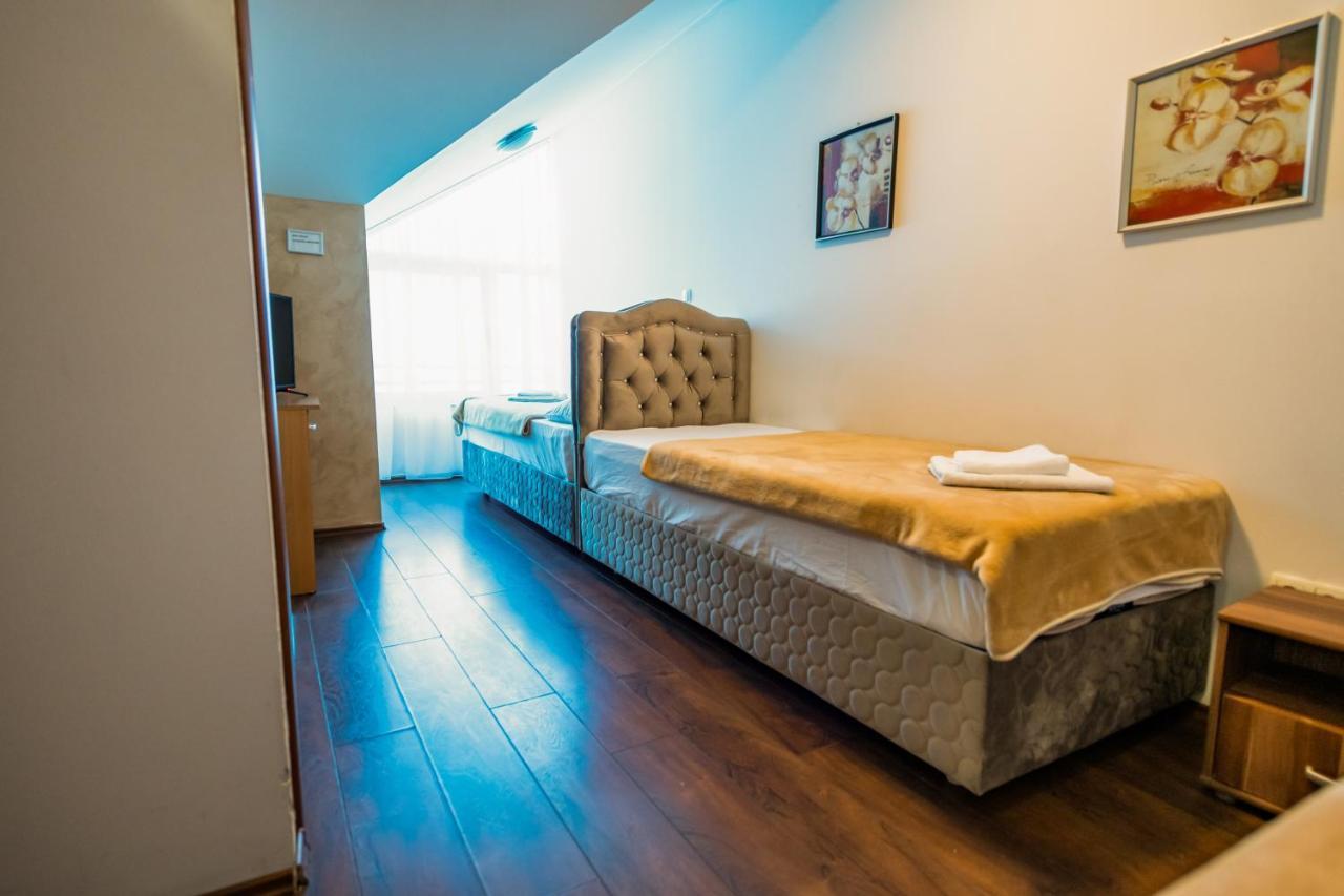 Hotel Oasis Gnojnice Luaran gambar