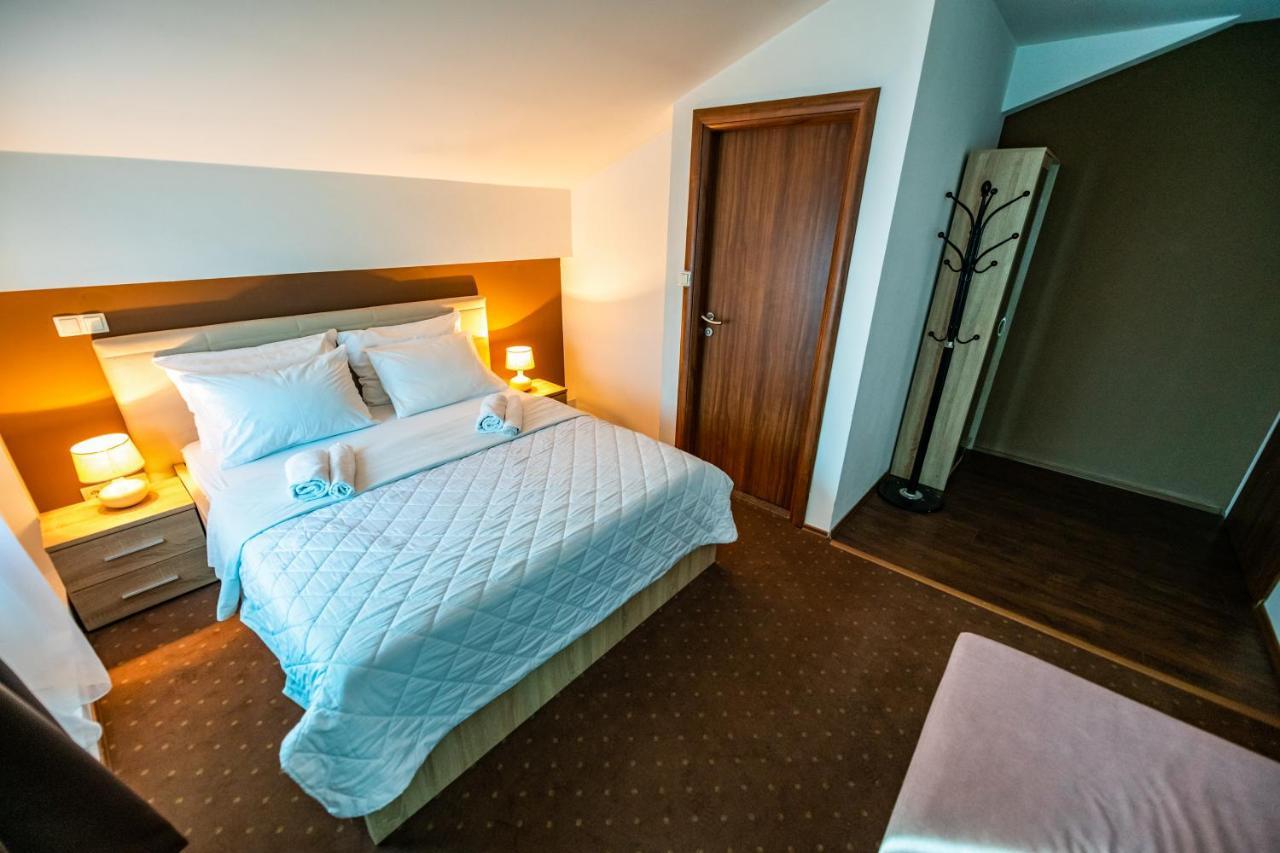 Hotel Oasis Gnojnice Luaran gambar