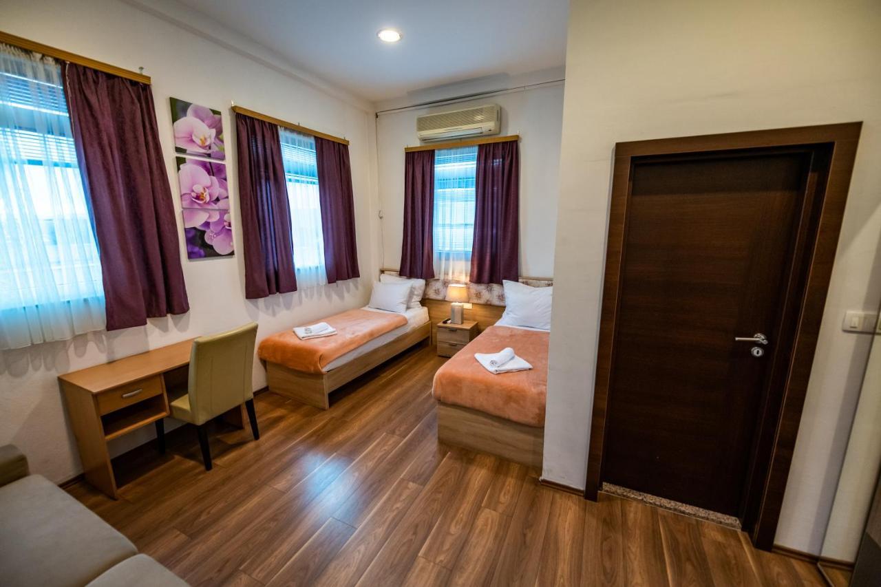 Hotel Oasis Gnojnice Luaran gambar
